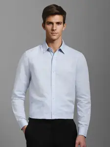 Louis Philippe Men Classic Spread Collar Solid Linen Formal Shirt