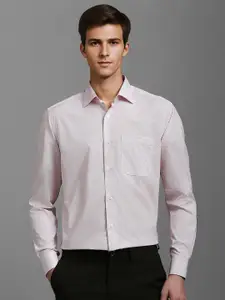 Louis Philippe Men Classic Spread Collar Geometric Printed Cotton Formal Shirt