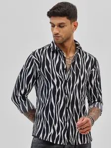 Snitch Men Smart Spread Collar Abstract Printed Casual Shirt