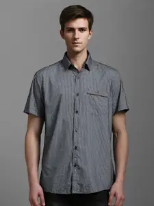 Louis Philippe Sport Men Slim Fit Opaque Printed Casual Shirt