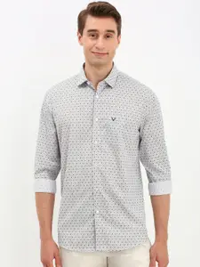 Allen Solly Men Spread Collar Floral Printed Cotton Slim Fit Casual Shirt