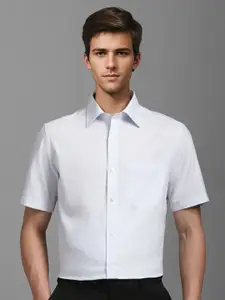 Louis Philippe Men Classic Spread Collar Geometric Printed Cotton Formal Shirt