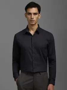 Louis Philippe Sport Men Super Slim Fit Opaque Checked Casual Shirt