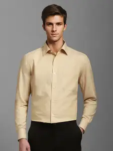 Louis Philippe Men Classic Spread Collar Solid Cotton Formal Shirt