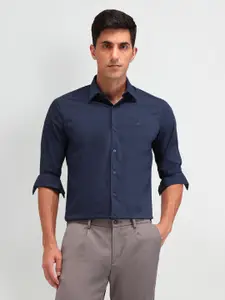 Arrow New York Men Manhattan Spread Collar Solid Cotton Slim Fit Casual Shirt