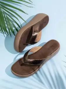 Inc 5 Women Textured Wedge Sandals