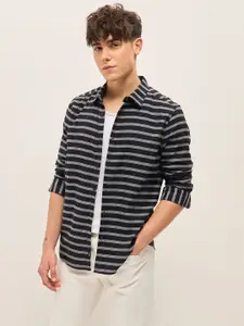 THE BEAR HOUSE Men Spread Collar Horizontal Striped Cotton Slim Fit Casual Shirt