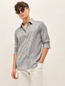 THE BEAR HOUSE Men Spread Collar Abstract Printed Slim Fit Casual Shirt