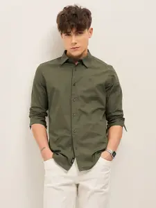 THE BEAR HOUSE Men Cutaway Collar Solid Cotton Slim Fit Casual Shirt