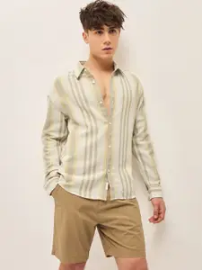 THE BEAR HOUSE Men Spread Collar Vertical Striped Cotton Relaxed Fit Casual Shirt