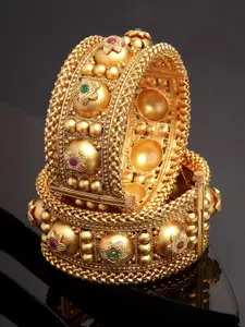 KARATCART Set Of 2 Gold Plated Kundan Studded Jadau Bangles