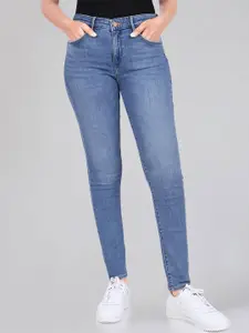 Wrangler Women Skinny Fit Light Fade Stretchable Jeans