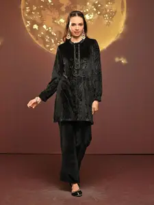 Lakshita Women Floral Sequinned Velvet Sequinned Kurti