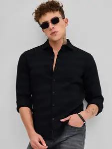 Snitch Men Smart Spread Collar Textured Casual Shirt