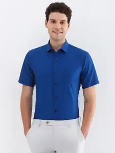 Allen Solly Men Spread Collar Solid Cotton Slim Fit Formal Shirt