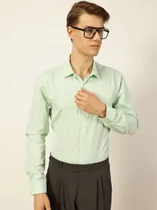 INVICTUS Men Original Spread Collar Micro Checked Cotton Slim Fit Formal Shirt