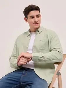 THE BEAR HOUSE Men Button-Down Collar Solid Cotton Slim Fit Casual Shirt