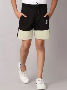 V-Mart Boys Colourblocked Cotton Mid-Rise Above Knee Shorts