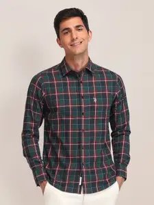 U.S. Polo Assn. Men Cutaway Collar Tartan Checked Cotton Tailored Fit Casual Shirt