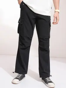 HIGHLANDER Men Straight Fit Cargos Trousers