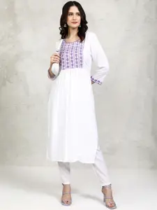Vishudh White Floral Embroidered Thread Work Round Neck Straight Kurta