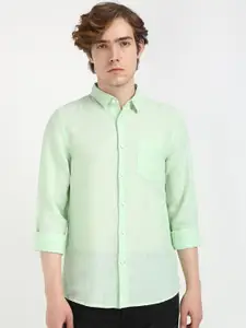 Calvin Klein Jeans Men Spread Collar Solid Cotton Casual Shirt