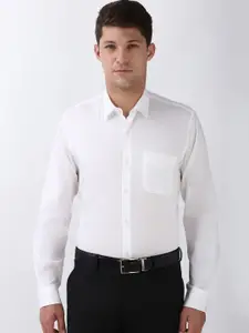 Peter England Men Spread Collar Micro Ditsy Printed Cotton Slim Fit Casual Shirt