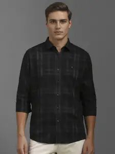 Louis Philippe Sport Men Slim Fit Opaque Checked Casual Shirt