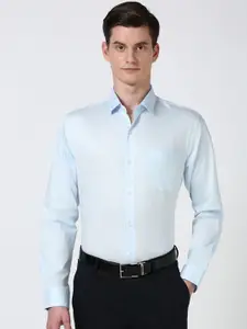 Peter England Men Spread Collar Textured Cotton Casual Shirt