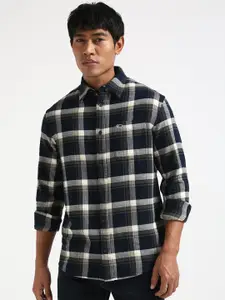 Tommy Hilfiger Men Spread Collar Tartan Checked Cotton Casual Shirt