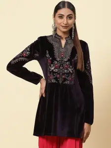 Lakshita Floral Embroidered Mandarin Collar Thread Work A-Line Kurta