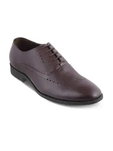 Tresmode Men Textured Leather Formal Brogues