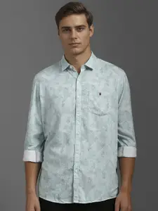 Louis Philippe Jeans Men Spread Collar Geometric Printed Cotton Slim Fit Casual Shirt