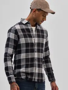 Snitch Men Smart Spread Collar Tartan Checked Cotton Casual Shirt