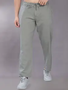DIVISIVE Men Relaxed Loose Fit Easy Wash Trousers