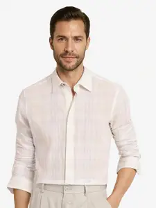 RARE RABBIT Men Comfort Cutaway Collar Solid Cotton Formal Shirt