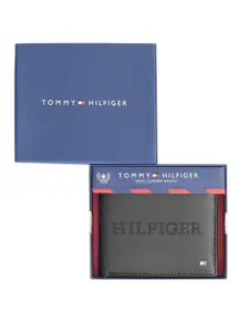 Tommy Hilfiger Men Leather Two Fold Wallet