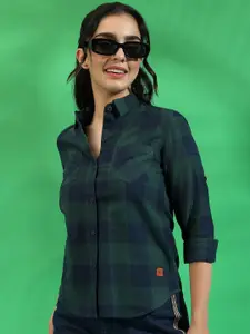 PINACOLADA Women Comfort Spread Collar Checked Cotton Relaxed Fit Casual Shirt