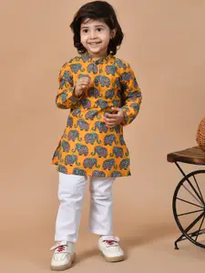 BAESD Boys Animal Printed Regular Pure Cotton Straight Kurta with Pyjamas