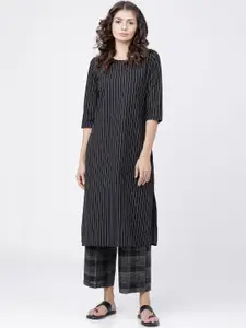 Vishudh Striped Round Neck Three-Quarter Sleeves Pure Cotton Straight Kurta