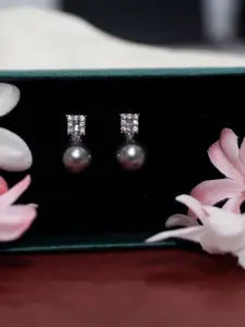 Niscka Rhodium-Plated Contemporary Studs