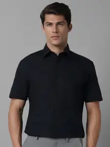 Louis Philippe Men Classic Spread Collar Solid Cotton Formal Shirt