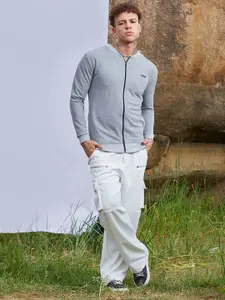 Campus Sutra Men Round Neck Cotton Sweaters