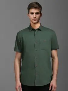 Louis Philippe Jeans Men Spread Collar Solid Cotton Slim Fit Casual Shirt