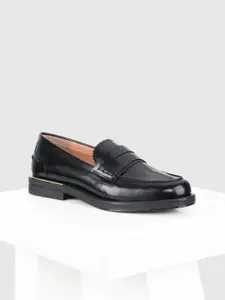 Oroh Women Leather Slip-On Round Toe Loafers