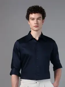 DON VINO Men Comfort Cutaway Collar Solid Cotton Slim Fit Formal Shirt