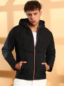 Campus Sutra Men Hooded Solid Casual Quilted Jacket