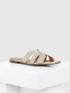 Oroh Women Open Toe Flats with Bows