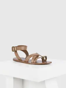 Oroh Women One Toe Leather Flats