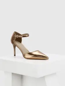 Oroh Leather Party Stiletto Pumps with Tassels